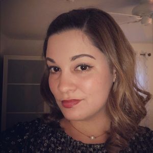 Meet your Posher, Moraima